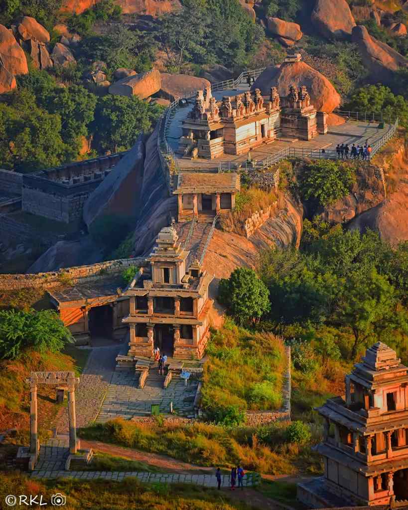 Chitradurga - the Picturesque fort in Karnataka Curvy pathways
